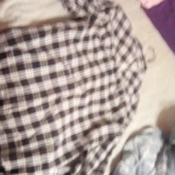 Button down - Picture 2 of 2